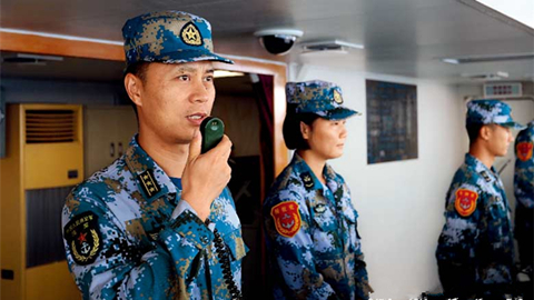 海軍?？谂炁為L(zhǎng)樊繼功：劈波斬浪向深藍(lán)
