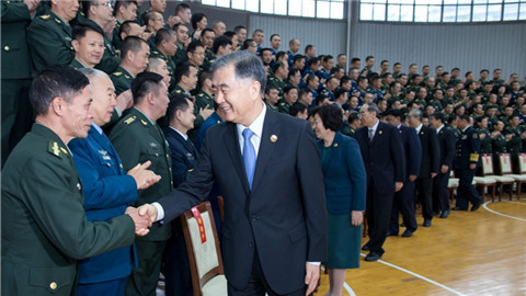 汪洋率代表團(tuán)赴廣西軍區(qū)、武警廣西總隊(duì)慰問