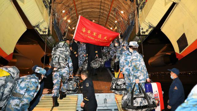 喜迎黨的二十大特刊丨沖鋒有我，解放軍來了