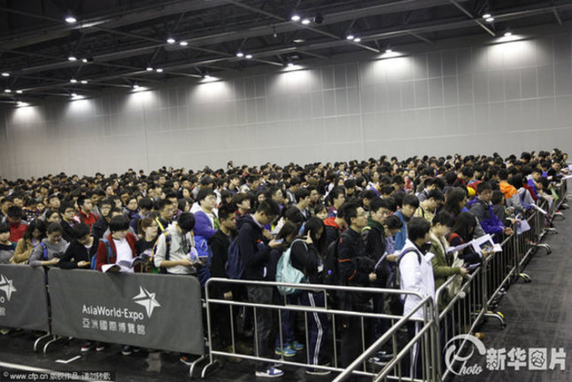 2014年01月25日，香港，在亞洲國際博覽館考場，近萬名考生參加了有“美國高考”之稱的SAT考試。  