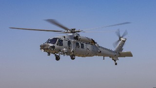 東部戰(zhàn)區(qū)空軍航空兵某部：通航機(jī)場(chǎng)起降打造戰(zhàn)場(chǎng)搜救新支點(diǎn)