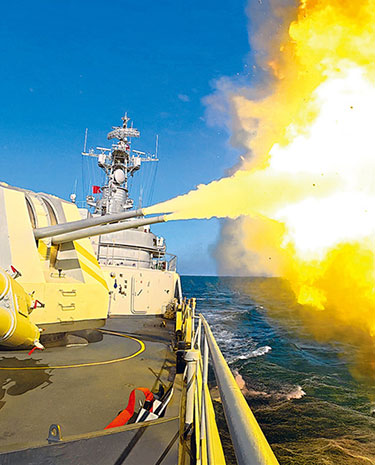 錘煉作戰(zhàn)利劍！海軍某訓(xùn)練艦支隊(duì)艦艇編隊(duì)開展訓(xùn)練