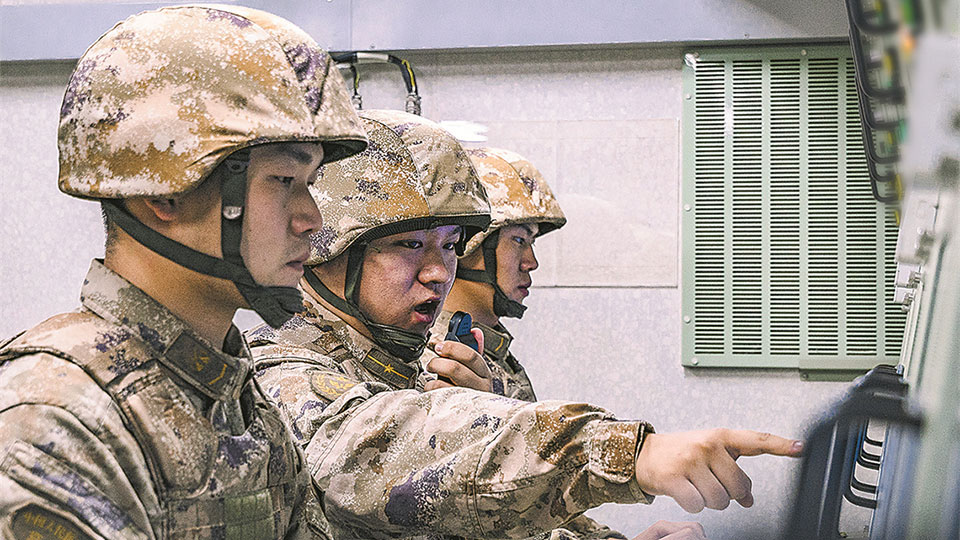 快速出擊鑄堅(jiān)盾——空軍某部防空訓(xùn)練影像
