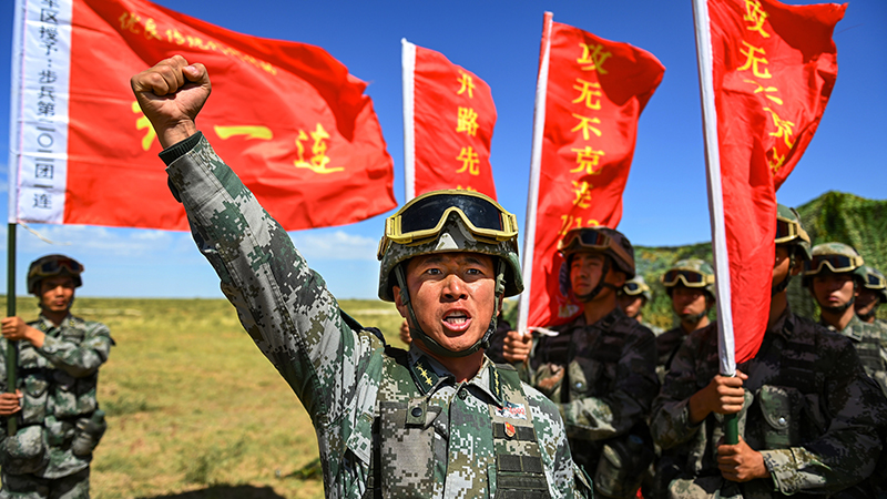了不起的中國軍人丨楊德龍：立身為旗，當(dāng)好星火傳承人