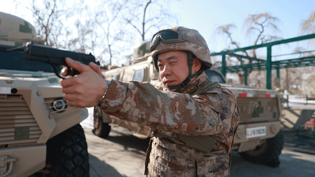 了不起的中國(guó)軍人丨王武紅：勇闖高峰只為無限可能