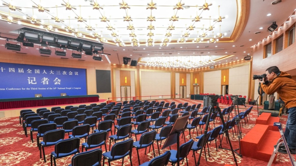 現(xiàn)場畫面！探訪2025年全國兩會新聞中心