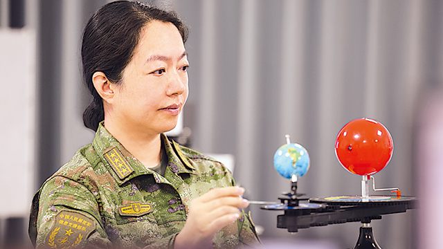 最美新時(shí)代革命軍人風(fēng)采丨何元智:“織網(wǎng)”無聲為勝戰(zhàn)